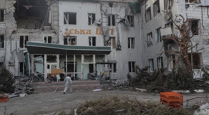 OMS: ataques a instalaciones sanitarias en Ucrania ya superan el centenar