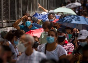 OMS decide mantener el COVID-19 a nivel de pandemia