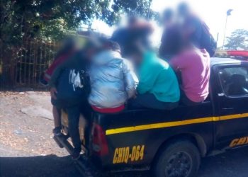 Remiten a Migración a 35 extranjeros localizados en ruta fronteriza de Agua Caliente