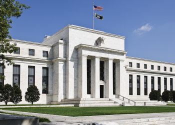 Reserva Federal de EE. UU. anticipa otras dos subidas de medio punto de tipos de interés