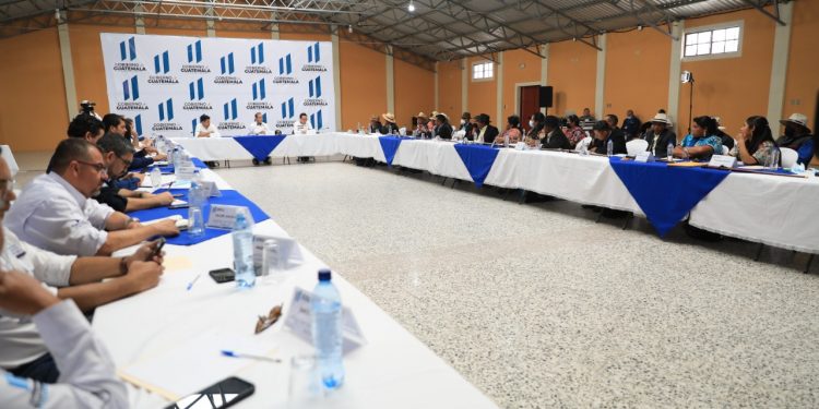 Presidente encabeza diálogo con líderes del Valle del Palajunoj