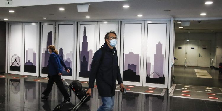 Canadá continuará exigiendo la vacunación a los viajeros internacionales