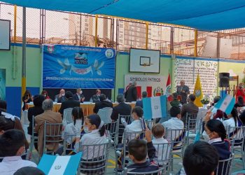 Emabaja en Perú fomenta lazos culturales