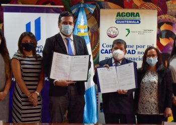 Firman convenio para la inclusión laboral de personas con discapacidad