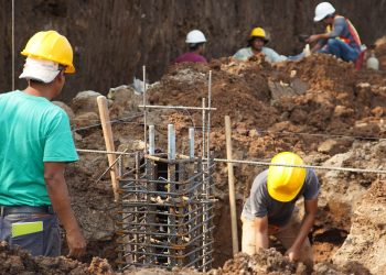 Avanza construcción de escuela que albergará más de mil estudiantes