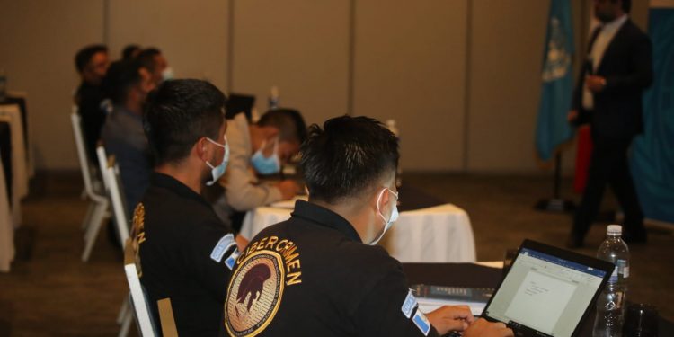 Capacitan a especialistas de la PNC para combatir el cibercrimen