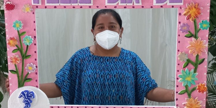 "El mejor regalo para mamá es vacunarme"