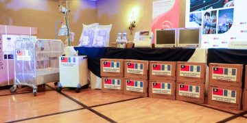 Guatemala recibe donación de equipo médico para salud materno-neonatal