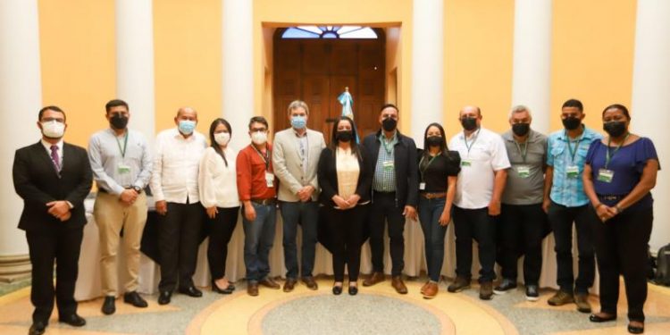 Intercambio sobre alimentación escolar