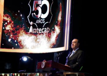 Presidente valora rol de Intecap en tecnificación de guatemaltecos