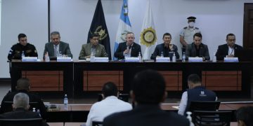 Instituciones de seguridad discuten estrategias con gobernadores del país