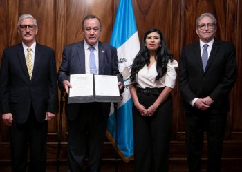 NUEVOS DIRECTIVOS DE LA COMISIÓN NACIONAL DE ENERGÍA ELÉCTRICA