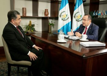 Presidente continúa diálogos con aspirantes a fiscal general y jefe del Ministerio Público