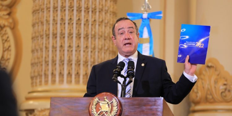 Presentan informe de rendición de cuentas