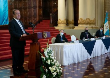 Presidente Alejandro Giammattei anuncia centro de trasplantes