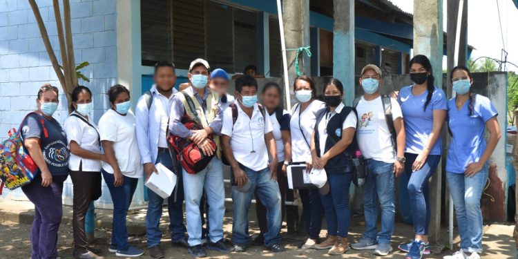 Pobladores son beneficiados con jornada médica en Retalhuleu