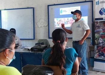 Comunitarios de Puerto Barrios asumen compromiso con la seguridad alimentaria