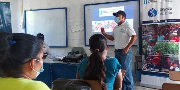 Comunitarios de Puerto Barrios asumen compromiso con la seguridad alimentaria