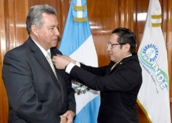 Juramentan a nuevo gerente general del INDE