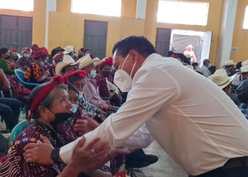 Adultos mayores de Colotenango recibirán aporte económico