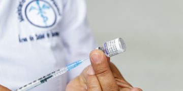 Vacunación contra el COVID-19 fundamental para combatir la pandemia