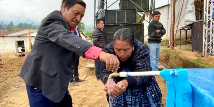 Habitantes del cantón Xesacmalja ya cuentan con agua potable