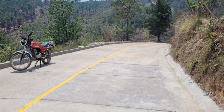 Codede continúa con el mejoramiento de caminos rurales en Quiché