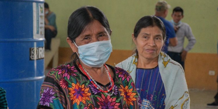 Más de 4 mil familias de San Miguel Chicaj reciben asistencia alimentaria