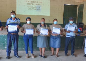 Vecinos de Champerico contribuyen a la identificación y combate de la malaria