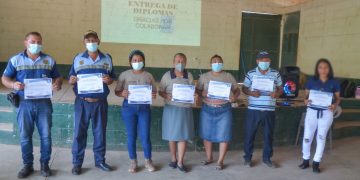 Vecinos de Champerico contribuyen a la identificación y combate de la malaria