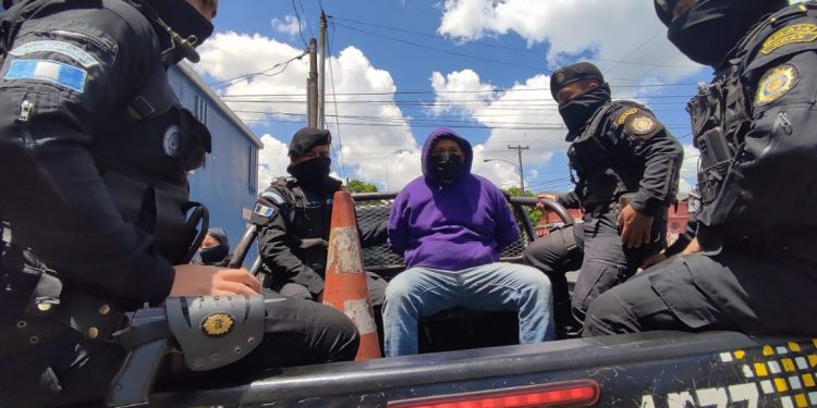 Capturan a salvadoreño en supuesto punto de distribución de droga