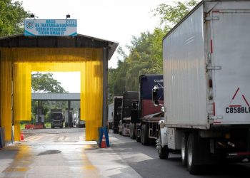 Guatemala y México fortalecerán cuatro puestos fronterizos para agilizar el comercio