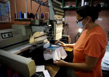 Empresas de Nueva York tendrán que incluir salarios en sus ofertas de empleo