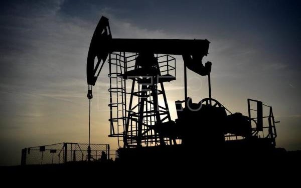 El petróleo de Texas cierra en 103.09 dólares el barril
