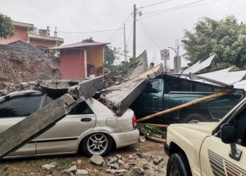 Las lluvias han causado daños en infraestructura pública y privada.
