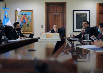 Presidente da seguimiento a avances de programas del Ministerio de Trabajo