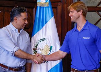 MARN y 4Ocean reafirman alianza para saneamiento del río Motagua