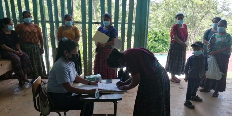 Mides trabaja para ampliar cobertura de programas sociales en Alta Verapaz
