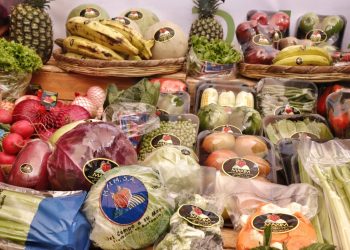 Salud recomienda lavar bien los alimentos antes de consumirlos.