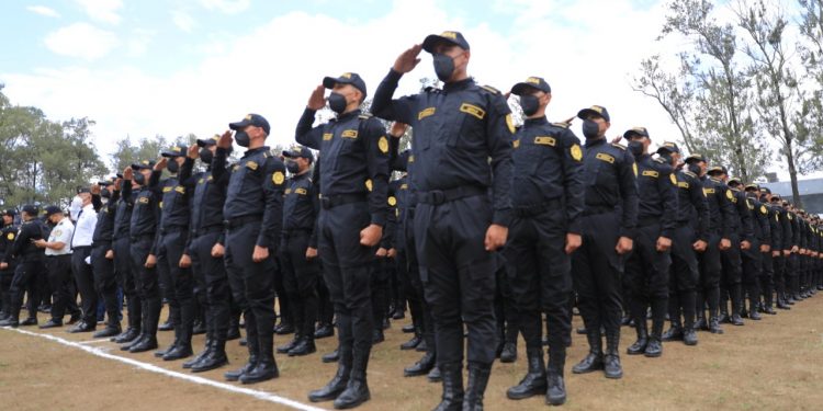 Graduación de agentes de la PNC en marzo del 2022