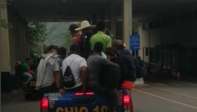 Localizan a 27 migrantes en ruta fronteriza del país