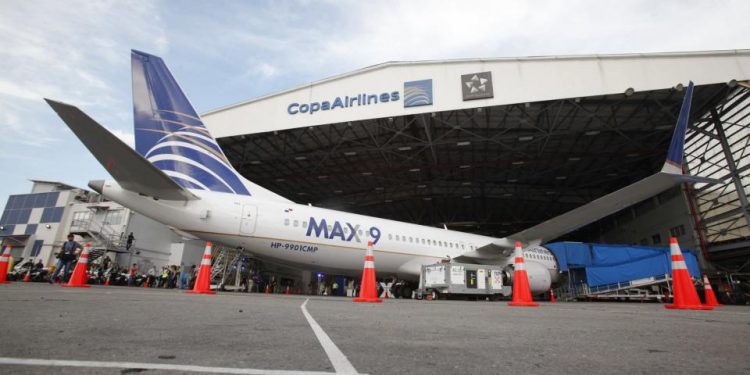 Copa Airlines realiza vuelo de demostración con combustible sostenible
