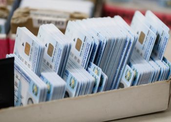 Aprueban ampliación de vigencia del DPI hasta diciembre de 2023