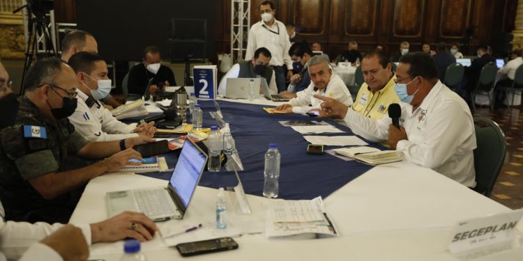 El Progreso ejecutará 90 proyectos de salud, educación y rehabilitación vial