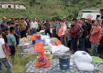 Instan a denunciar cobros por ayuda humanitaria