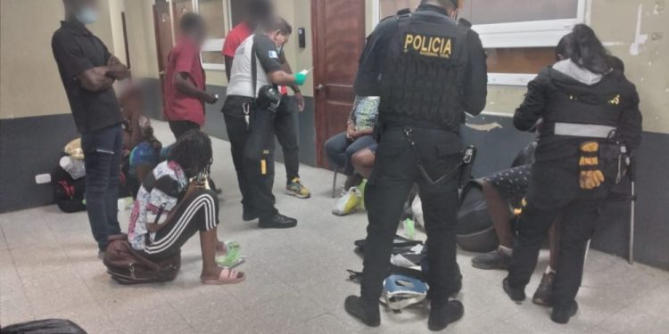 Remiten a migrantes al IGM