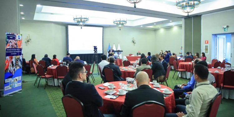 Llevan a cabo charlas sobre la inocuidad de los alimentos