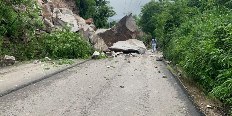 Lluvias de los últimos días han causado derrumbes.