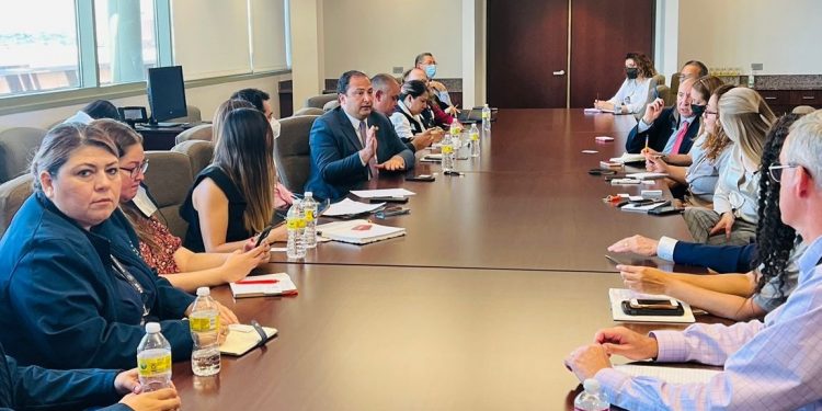 Canciller visita a connacionales hospitalizados para brindar apoyo