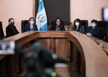 Reiteran compromiso para la prevención y control de COVID-19 en centros educativos